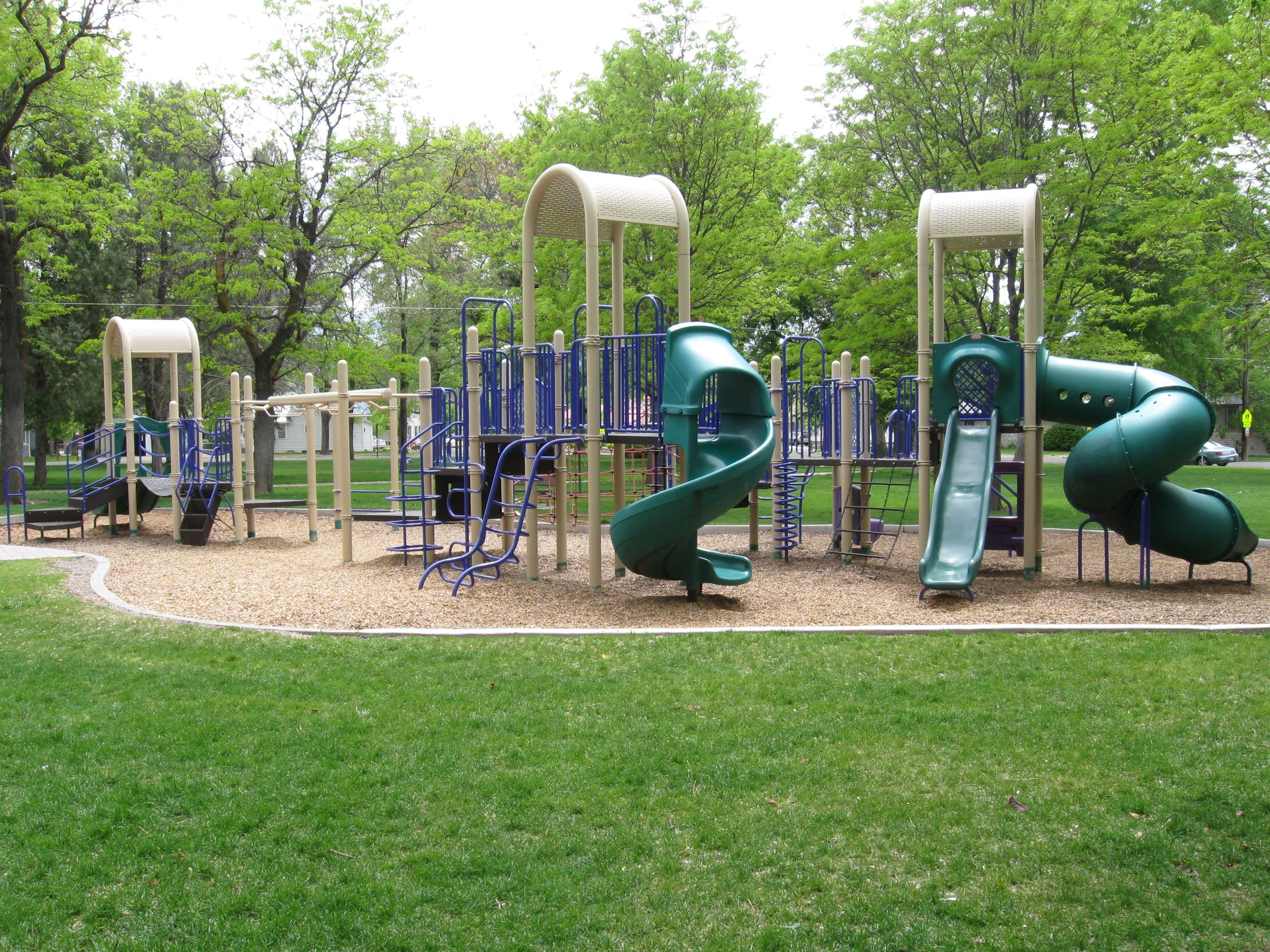 Hawthorne Park Playground