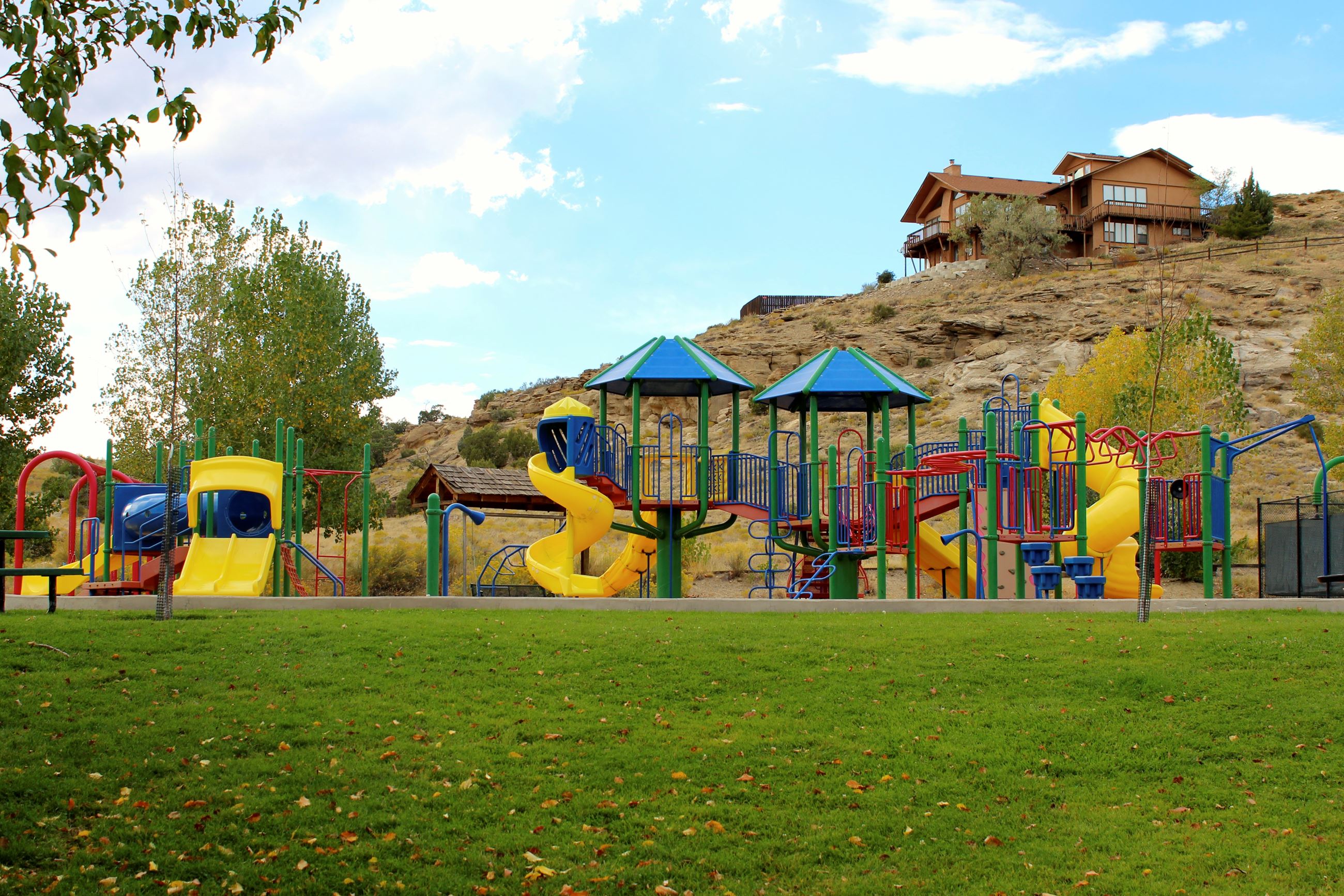 Pineridge Park Playground